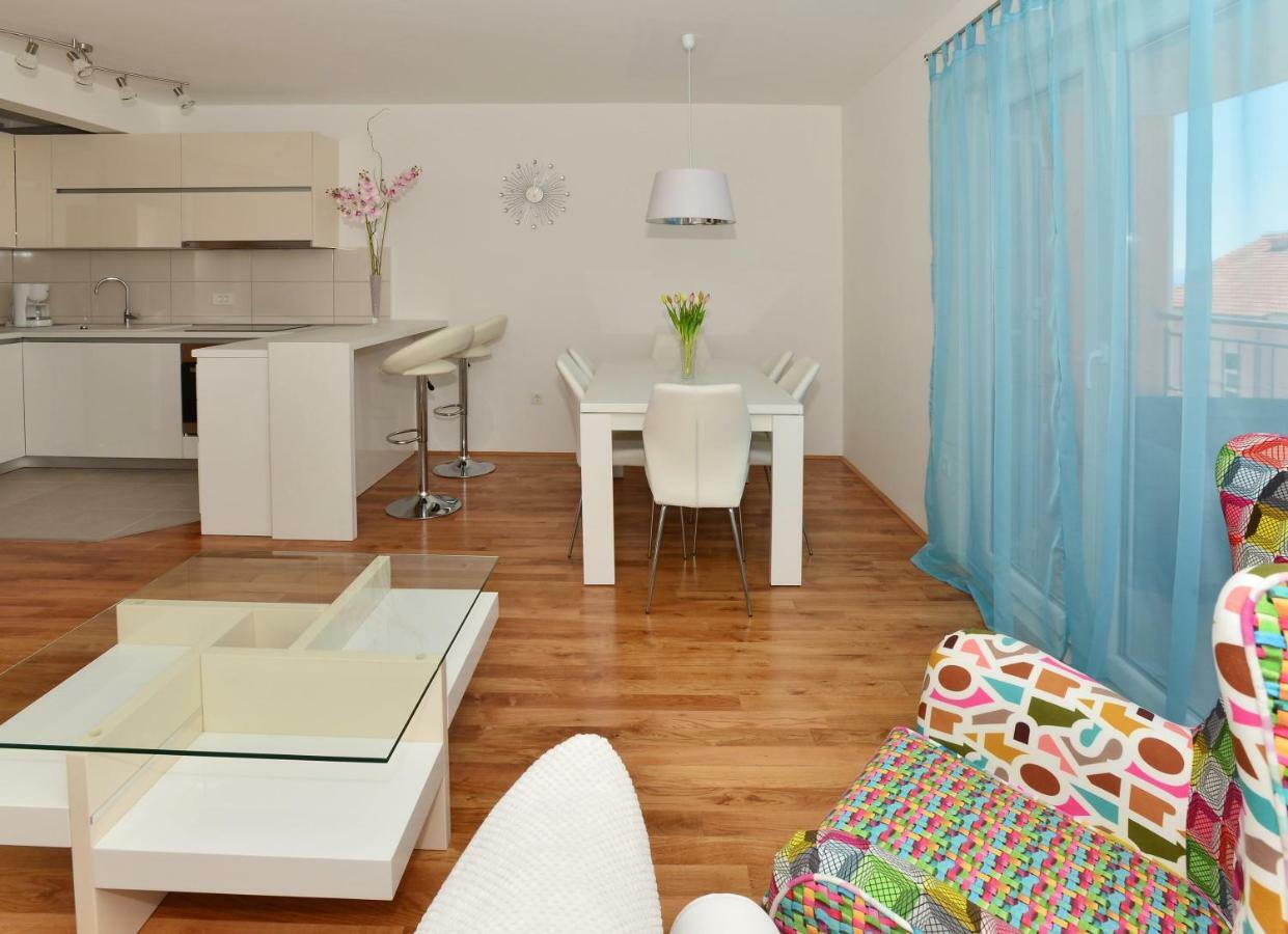 Apartman Dominik Makarska Exterior foto
